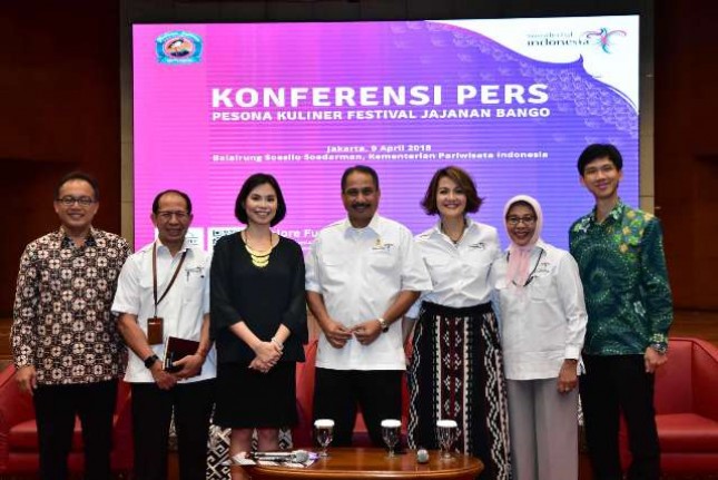 Kementerian Pariwisata (Kemenpar) dan PT Unilever Indonesia Tbk mendukung penyelenggaraan event Festival Jajanan Bango (FJB) 2018 yang akan berlangsung di Jakarta pada 14-15 April 2018 dan Makassar pada 5-6 Mei 2018.