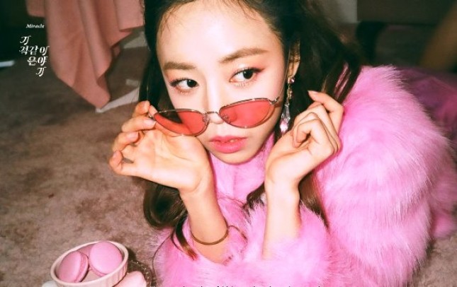 A Pink Namjoo, Tampil Cantik di Teaser Miracle (Foto : Soompi)