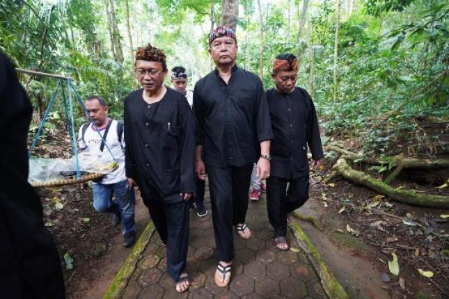 Cagub Jabar Kang Hasan (Foto Dok Industry.co.id)