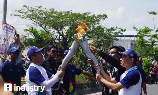 Pawai api obor Asian Games 2018 (Fito Rizki Meirino)
