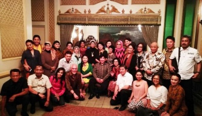 Guruh Sokerano Putra bersama Pengurus Indonesia Gastronomy Association