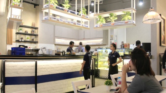 OWL Cafe Gandaria City