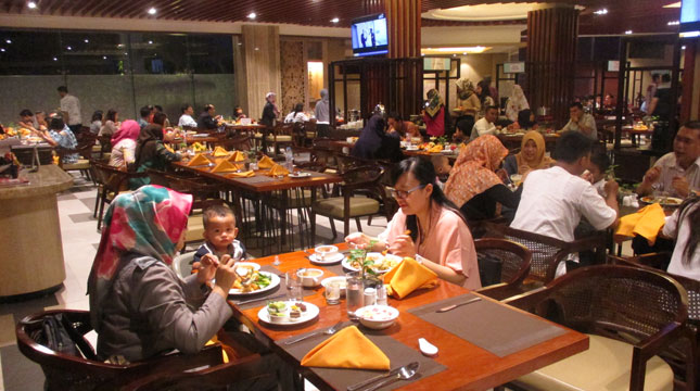 8 Ribu Pengunjung Buka Puasa di Best Western Panbil Batam (IST)