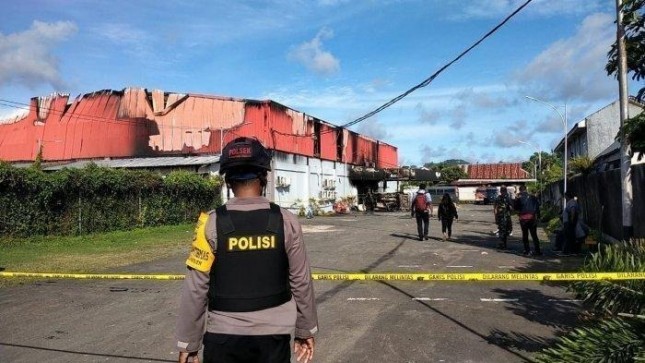 Mengerikan Bentrok Dua Kelompok Warga Di Sorong Papua