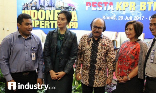 Direktur Bank BTN Handayani menerangkan saat acara developer gathering Indonesia Property Expo 2017 di Jakarta, Kamis 20 Juli 2017 (Foto Rizki Meirino)