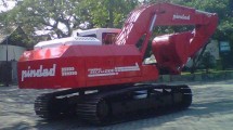 Excavator Buatan Pindad