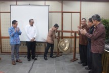 Himpunan Kawasan Industri mengadakan Business Forum bagi pengelola kawasan industri dengan mengangkat tema Mengoptimalkan Pusat Logistik Berikat untuk Meningkatkan Daya Saing Ekspor Industri Nasional yang berlangsung di Jababeka Golf