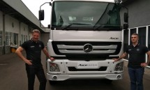 President Director dan CEO PT DCVI Markus Villinger saat peluncuran Truk Varian Axor Terbaru (Foto: Ridwan/Industry.co.id)