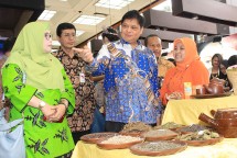 Menteri Perindustrian Airlangga Hartarto saat membuka Pameran Industri Farmasi, Kosmetik dan Jamu di Plasa Pameran Industri (Foto: Kemenperin)