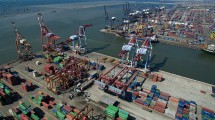 Ilustrasi Terminal peti kemas Tanjung Priok. (Dok Industry.co.id)