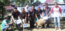 Kurban Forwan Bantu dan Berdayakan Warga Parungkuda Sukabumi (Foto Amz)