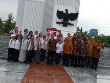 Gayatri Foundation tabur bunga di TPM Kalibata