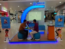 Jenius solusi life financebagi masyarakat melek digital ataudigital savvy.
