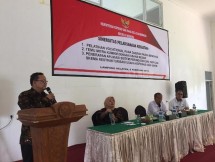Deputi Bidang Restrukturisasi Usaha Kemenkop dan UKM Abdul Kadir Damanik dalam kegiatan Bimbingan Teknik Pembedayaan UMK, sekaligus sosialisasi Petuntuk Teknis Bantuan Pemerintah di Mataram, NTB.