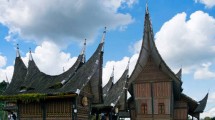 Tempat Wisata di Sumatera Barat (Keren Su/Getty Images)