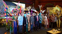 Press Conference Jember Fashion Carnaval 2017 di di Balairung Soesilo Soedarman, Gedung Sapta Pesona, Kementerian Pariwisata (Chodijah Febriyani/Industry.co.id)