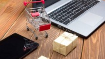 Foto Ilustrasi E-commerce