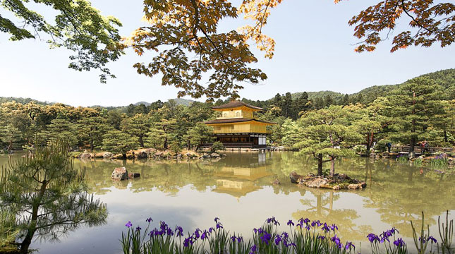 Destinasi Wisata Kuil Emas Kinkaku-ji, Kyoto, Jepang (Foto:booking.com)