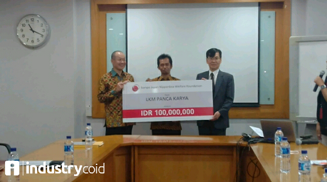 CSR Sompo Insurance Indonesia (Hariyanto/ INDUSTRY.co.id)