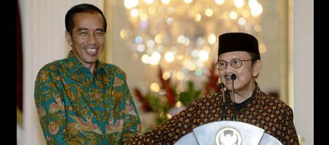 Presiden Jokowi dan BJ Habibie (Foto Setkab)