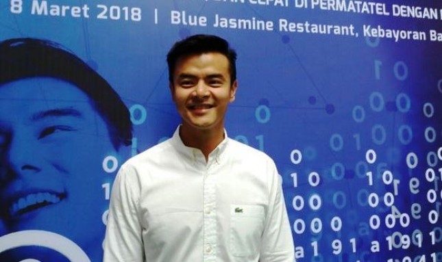 Brand Ambassador Bank Permata, Dion Wiyoko