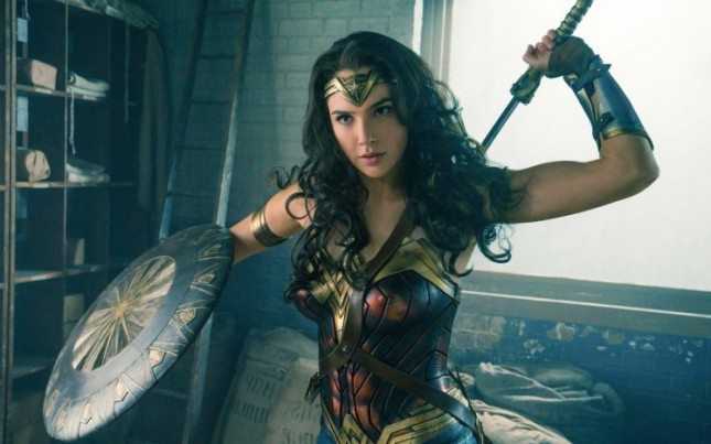 Gal Gadot dalam film 'Wonder Woman'. (Source: Metro UK)