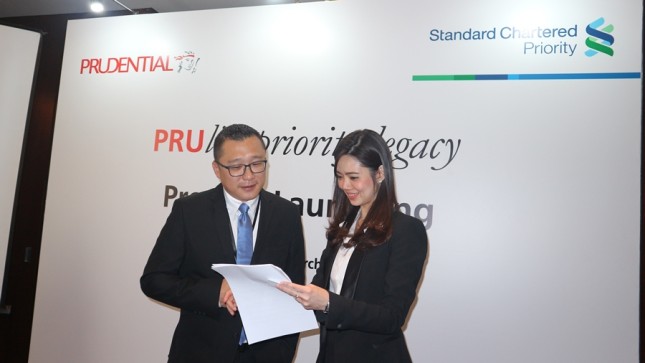 Kerjasama Standard Chartered Bank dengan Prudential Indonesia, menghadirkan PRUlife Priority Legacy. (Dina Astria/Industry.co.id)