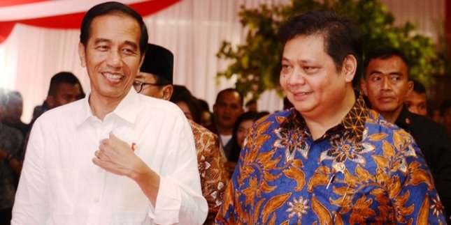Presiden Jokowi dan Ketum Partai Golkar Airlangga Hartarto (Foto Dok Industry.co.id)