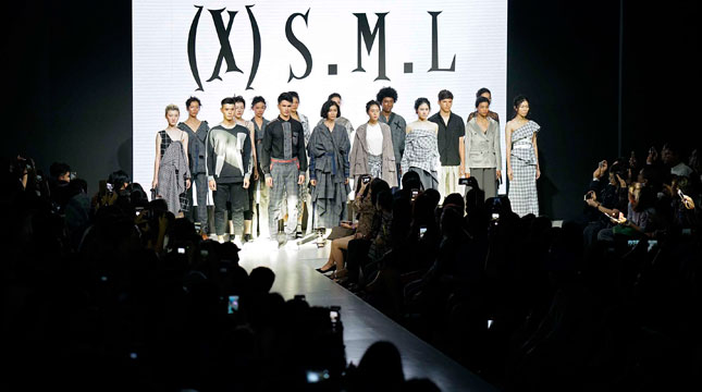 (X)S.M.L di Plaza Indonesia Fashion Week 2018