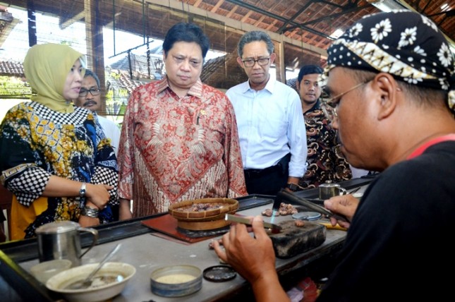 Andalkan Buatan Tangan  Industri  Kerajinan  Perak Indonesia  