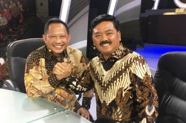 Panglima TNI Hadi Tjahjanto dan Kapolri Tito Karnavian (Foto Dok Industry.co.id)