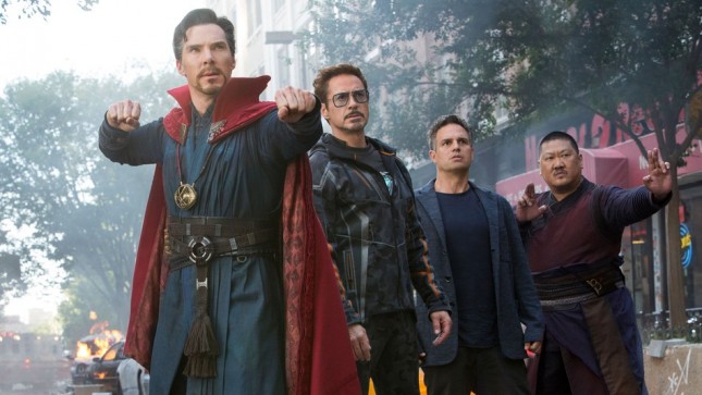 Salah satu scene Doctor Strange, Iron Man dan Hulk dalam film Avengers. (Foto: Mashable)