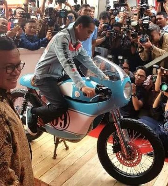 Presiden Jokowi membuka IIMS 2018 (Foto Dokk Industry.co.id)