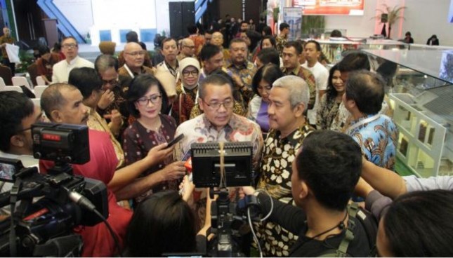 Persatuan Perusahaan Realestat Indonesia (REI) bekerjasama dengan Dyandra Promosindo untuk kedua kalinya kembali menggelar REI Mega Expo yang berlangsung dari 19-29 April 2018 di Hall C3, JIExpo Kemayoran, Jakarta Pusat.