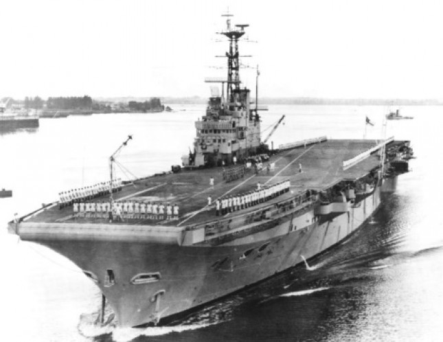 Kapal AL Kerajaan Inggris HMS Albion (Foto Dok Industry.co.id)
