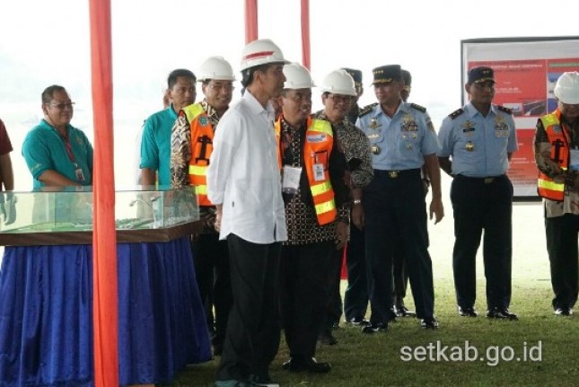 Presiden Jokowi tinjau bandara Soedirman Purbalingga