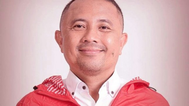 Rizal Calvary Marimbo: Komite Investasi Bid.Komunikasi dan Informasi Badan Koordinasi Penanaman Modal/BKPM