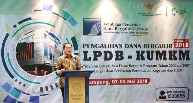  Direktur Utama LPDB KUMKM, Braman Setyo saat membuka acara kordinasi pengalihan dana bergulir tahun 2018 LPDB KUMKM di Bandar Lampung