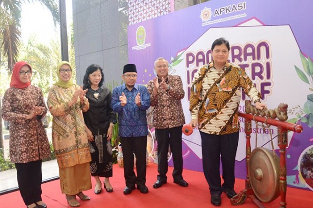 Menteri Perindustrian Airlangga Hartarto saat membuka Pameran Industri Kreatif Bantul (Foto: Dok. Industry.co.id)