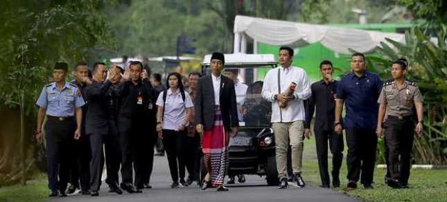 Presiden Jokowi Shalat Id di Istana Bogor (Foto; Beritasatu)