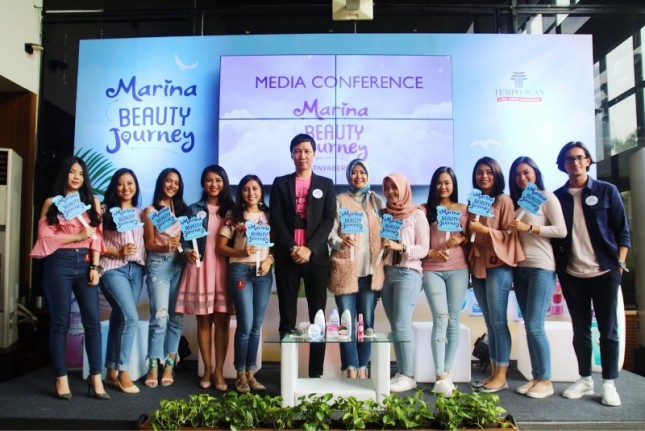 Marina dalam kampanye #RaihMimpi mengajak para perempuan muda Indonesia