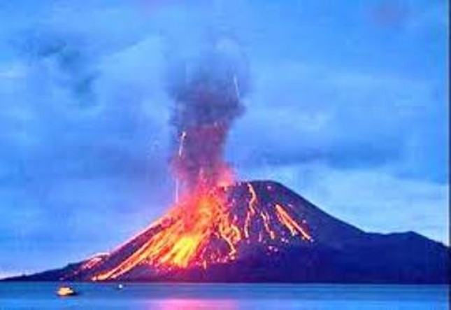 Gunung Anak Krakatau (Foto banten)