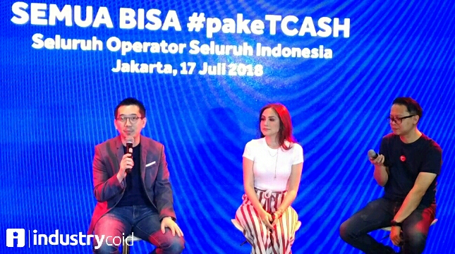 Danu Wicaksana, CEO TCASH (kiri) - (Hariyanto/INDUSTRY.co.id)