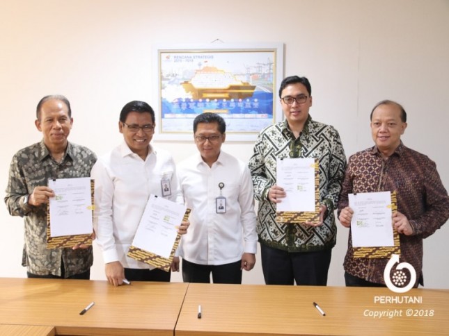 Perhutani menjalin kerjasama dengan tiga BUMN, PT. Perkebunan Nusantra (PTPN), Bank BNI, dan Jasindo. (Dok. Perhutani 2018)
