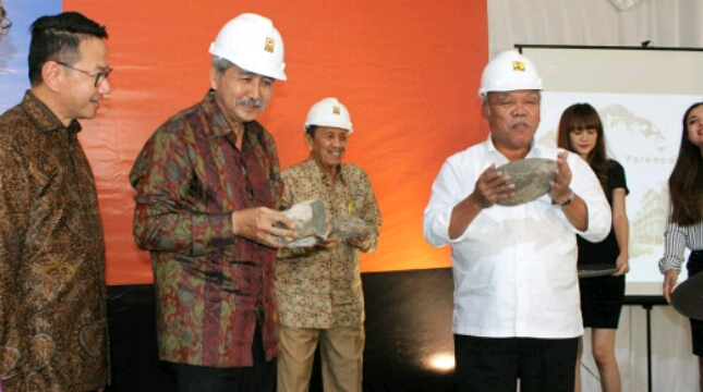 Menteri Basuki Lakukan Peletakan Batu Pertama Pembangunan Gedung PII