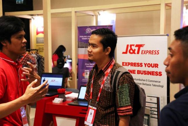 J&T Express bersama idEA mengadakan roadshow edukasi pengusaha UKM sebagai salah satu upaya mendukung program pemerintah untuk memajukan UKM menjadi pilar ekonomi 