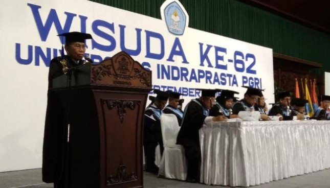 Universitas Indraprasta PGRI (Unindra) kembali selenggarakan wisuda ke-62 tahunakademik genap 2017-2018, di Sasano Utomo, Taman Mini Indonesia Indah (TMII), Jakarta Timur, Rabu (12/9). 