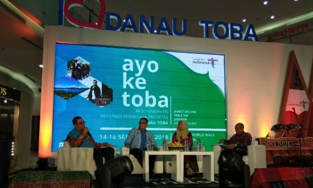 Talk Show 'Ayo ke Toba' (Foto: Ridwan/Industry.co.id)