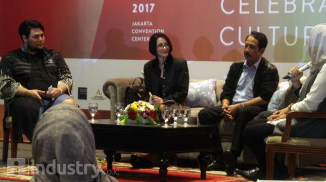 Ketua umum APPMI Poppy Dharsono saat berbincang dalam Pre event gathering IFW 2017 (Hariyanto/ INDUSTRY.co.id)