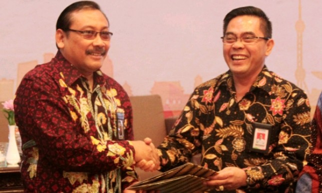 Sekretaris Jenderal Haris Munandar bersama Kepala BSN Bambang Prasetya (Foto: Dok. Kemenperin)